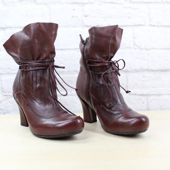 Earthies Eleganza Red Leather Pleated Laced Side Zip High Heeled Ankle Boots 7 B - Picture 3 of 9